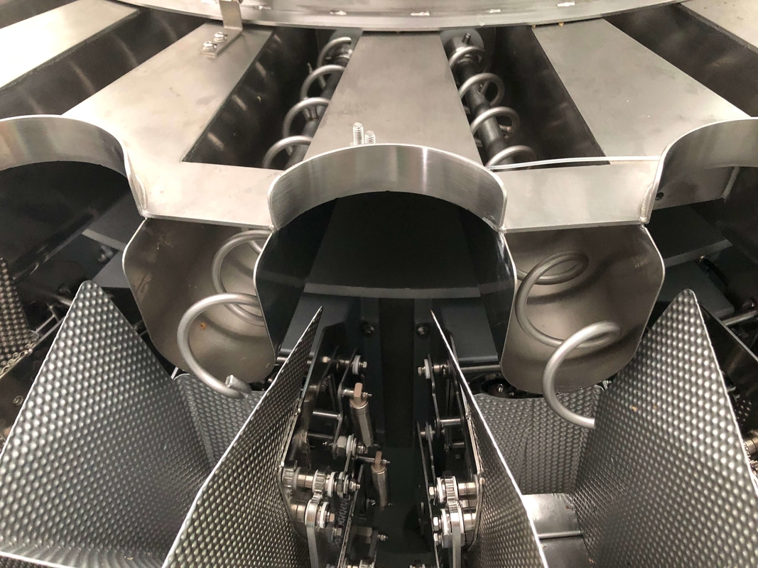 24 Kepala Multihead Weigher Packing Machine Dual Screw Linear Pans Untuk Makanan Segar Lengket Berminyak