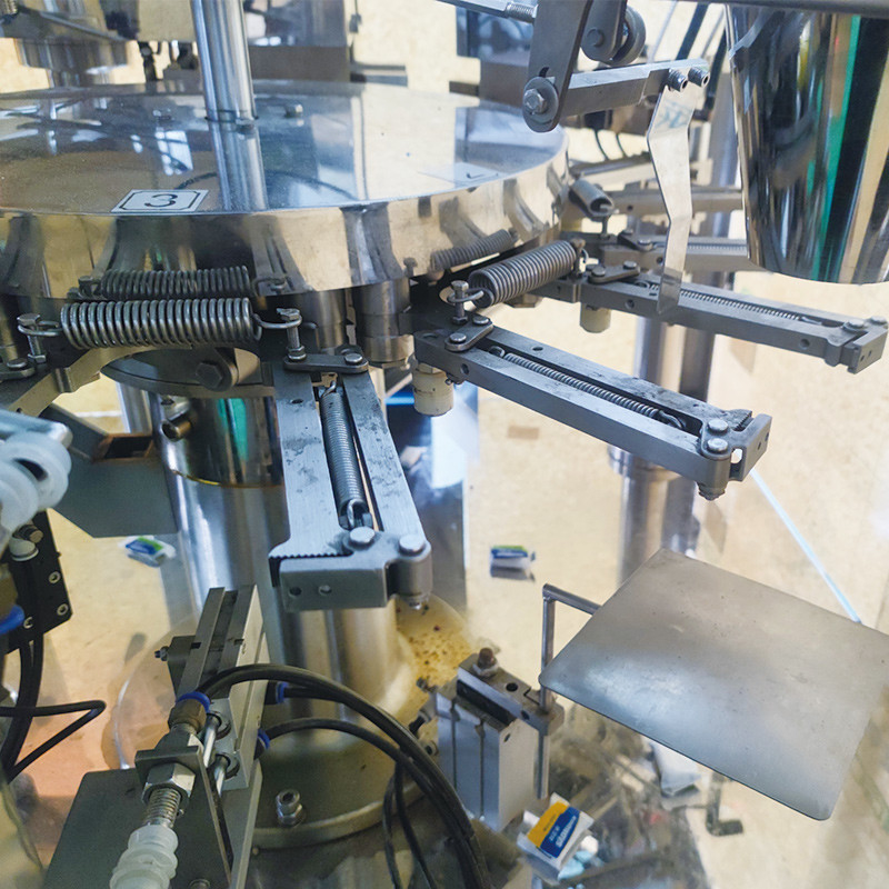 PVA Film Laundry Kapsul Mesin Cuci Piring Pod Packing Mesin Deterjen Pods Kotak penuh Packing Line Produksi