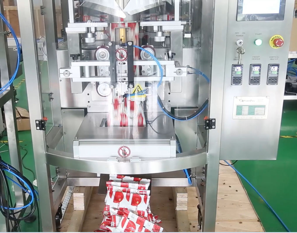 14 Mutihead Weigher VFFS Packaging Machine Bowl Type Elevator Untuk Buah Beku Kacang Coklat