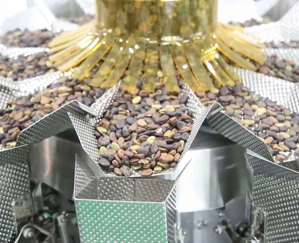 14 Mutihead Weigher VFFS Packaging Machine Bowl Type Elevator Untuk Buah Beku Kacang Coklat