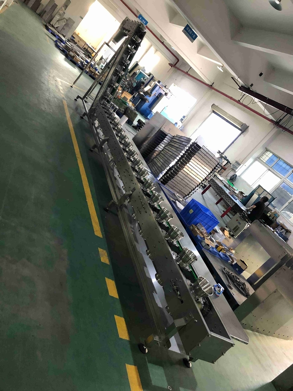 0.75KW Mesin Pengemasan Acar Makanan Terukur Aman Jenis Tippler Conveyor Untuk Patch Blok